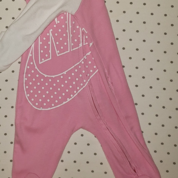 2 PC Nike Babygirl Pajamas - Picture 3 of 3